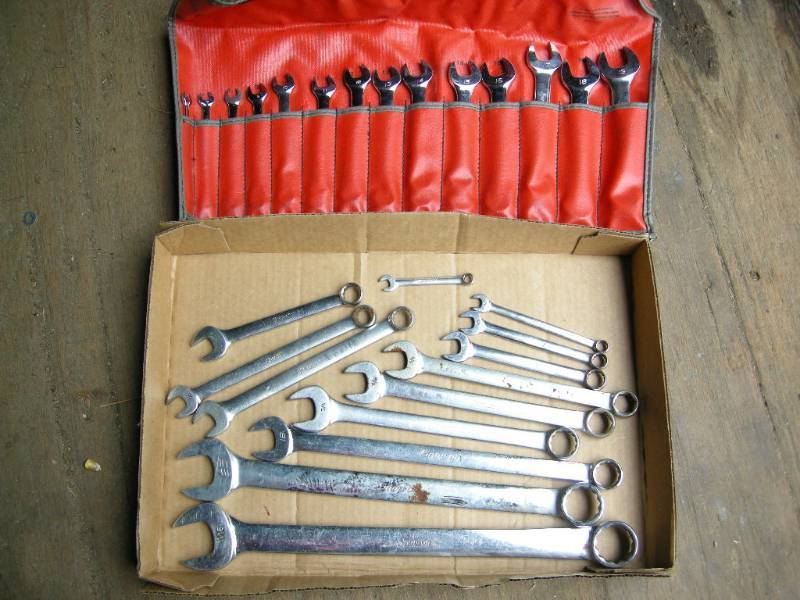 lot 71 image: Snap-On Combination Wrenches