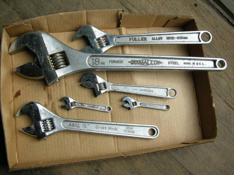 lot 76 image: Crescent Style Wrenches