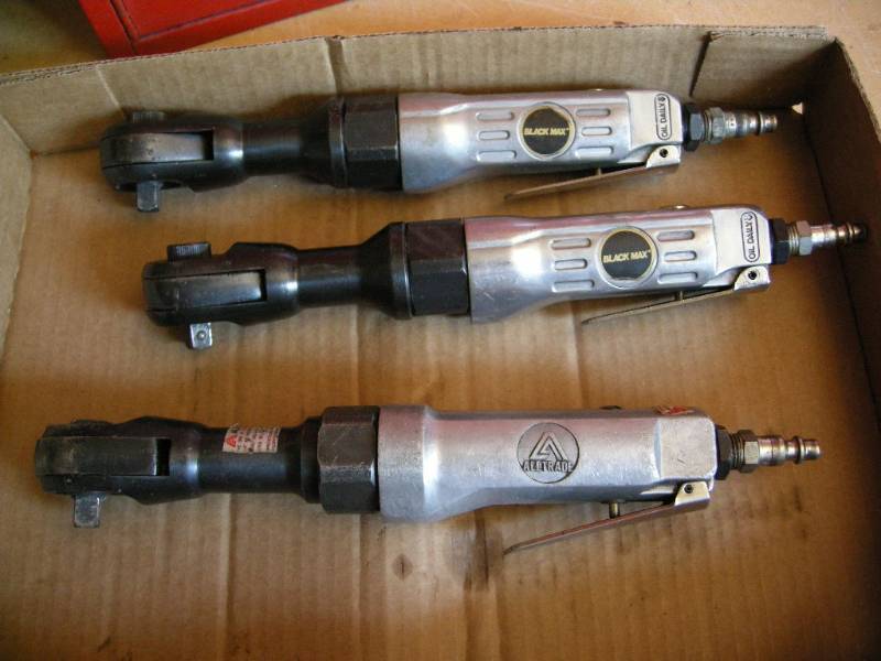 lot 101 image: Three 38 Air Ratchets