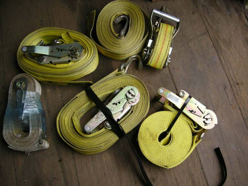 lot 151 image: Heavy Duty Ratchet Straps