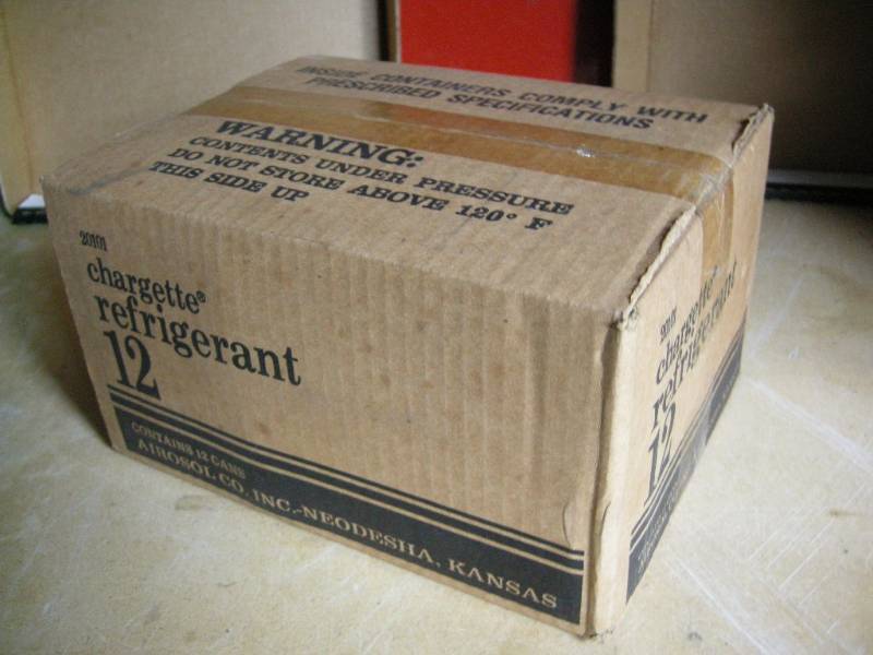 lot 163 image: Case Refrigerant R12