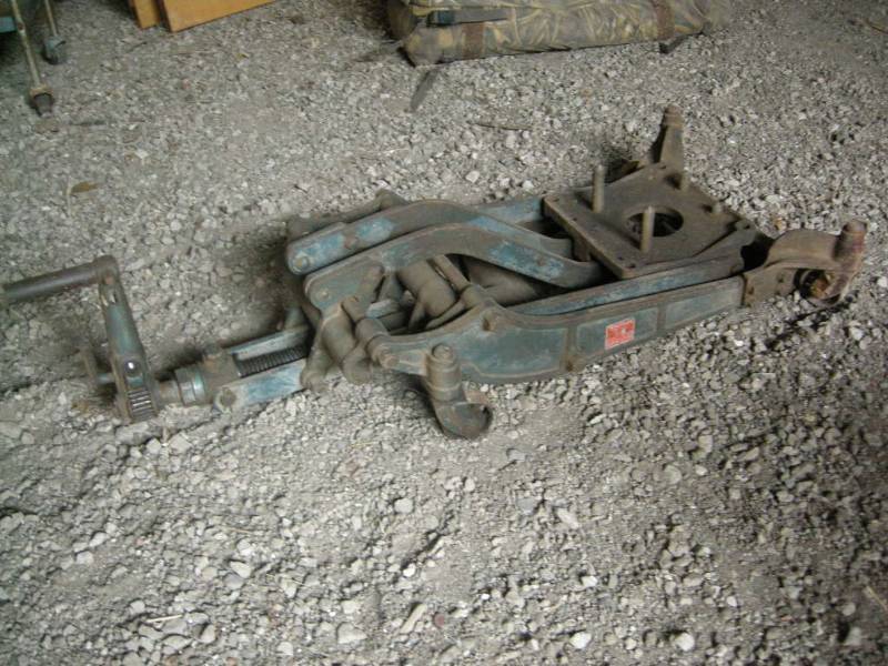 lot 220 image: Vintage Walker Jack