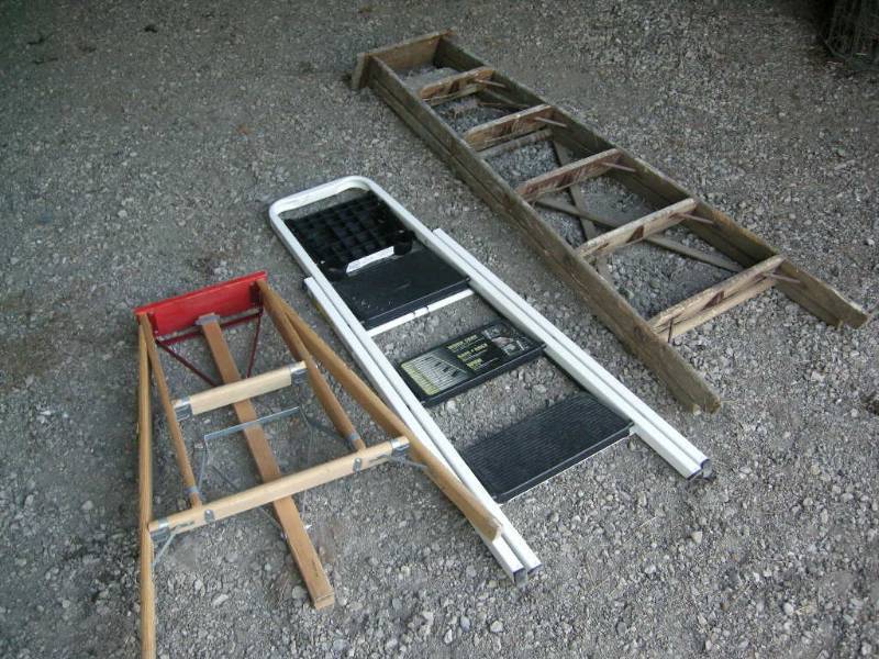 lot 224 image: 3 Step Ladders