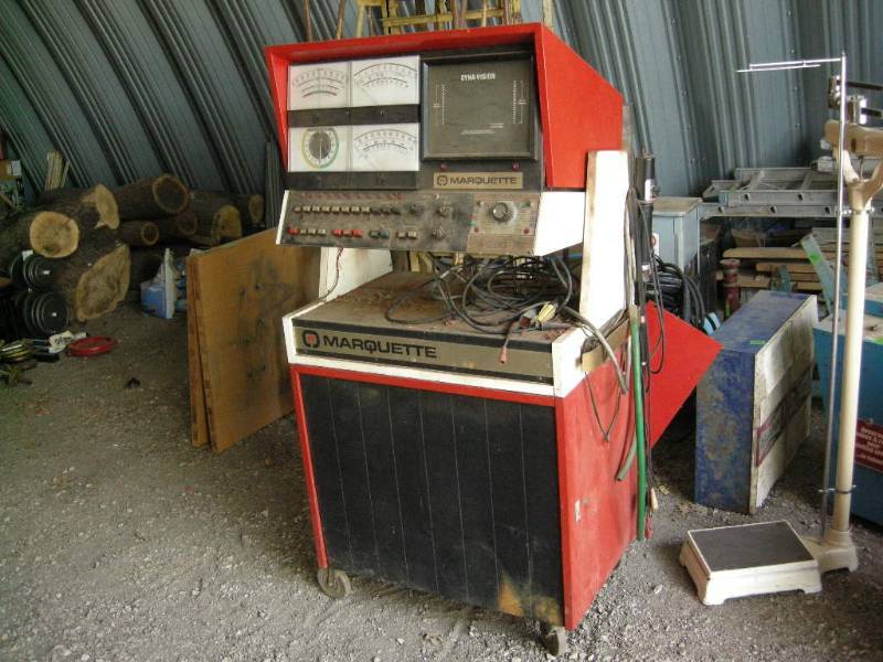 lot 228 image: Marquette Engine Analyzer