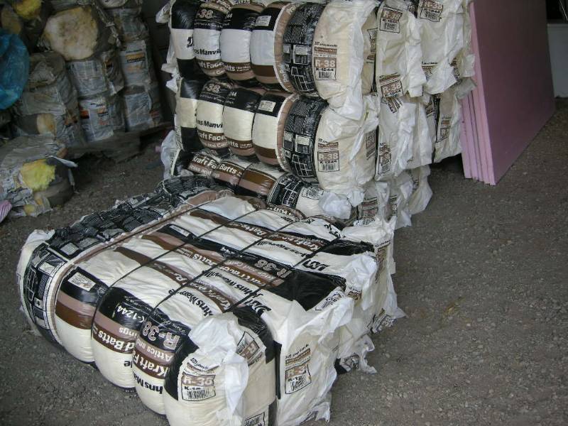 lot 241 image: 4 Bales R-38 Insulation