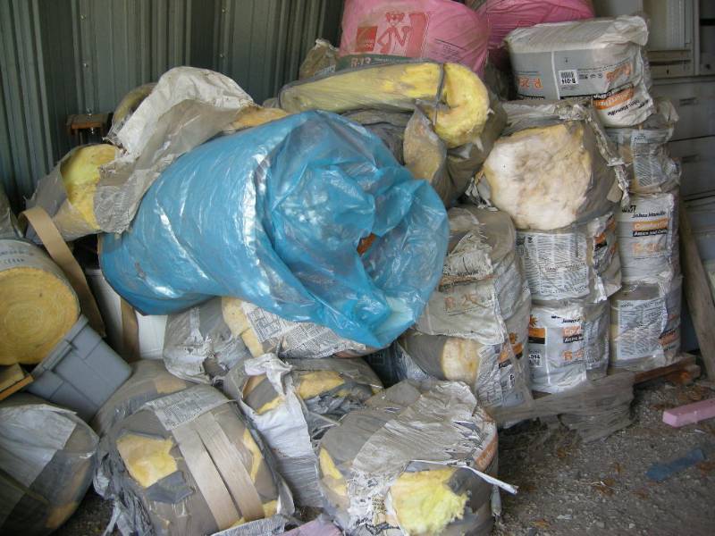 lot 243 image: Large Group R-25 Insulation