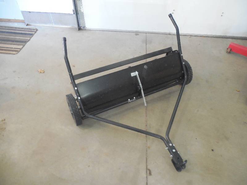 AGRI FAB LAWN SWEEPER