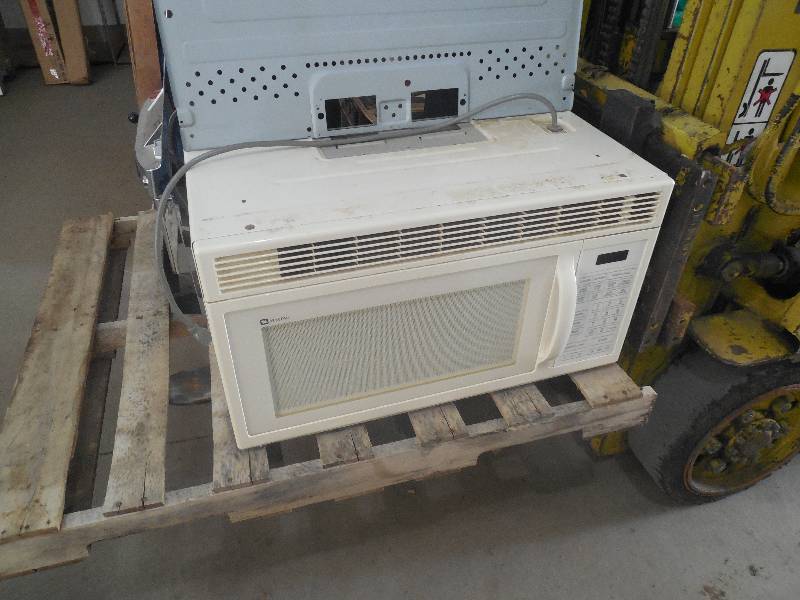 MAYTAG OVER THE STOVE MICROWAVE
