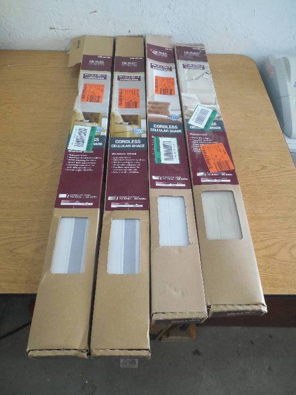 lot 103 image: (4) WINDOW BLINDS