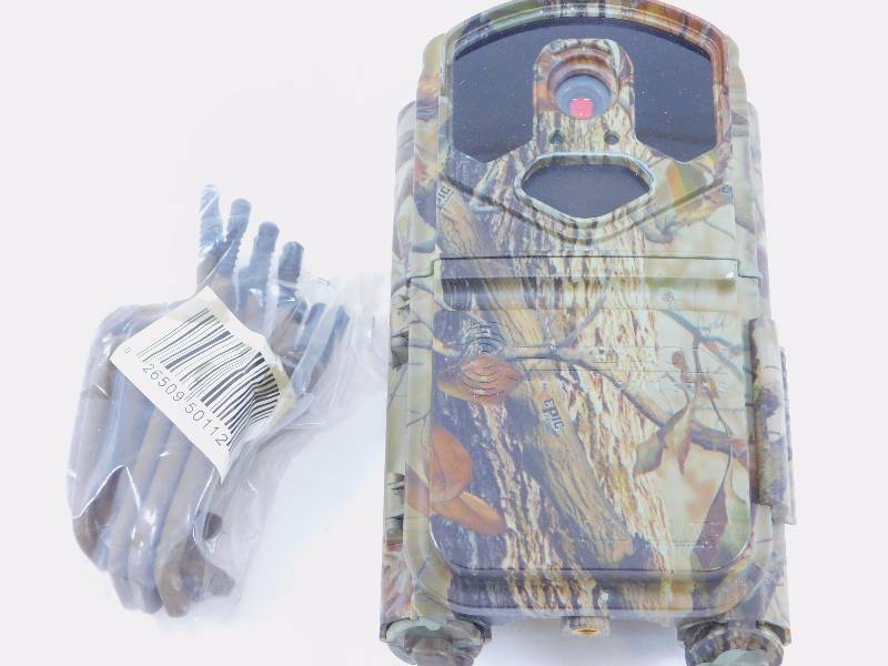 Big Game Eyecon Black Widow Invisi-Flash Infrared TrailGame Camera, 5MP and Allen Bow Holder Hooks 12-Pack