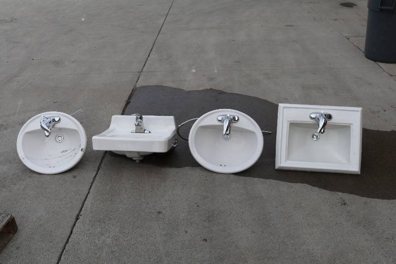 Porcelain Bathroom Sinks