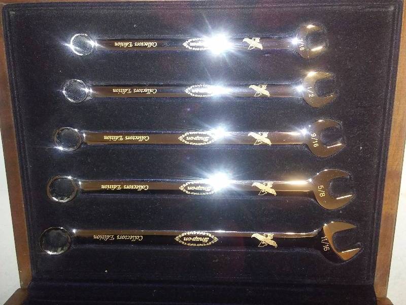 lot 22 image: 5 Pc. Snap-on Collector Series Wrench Set