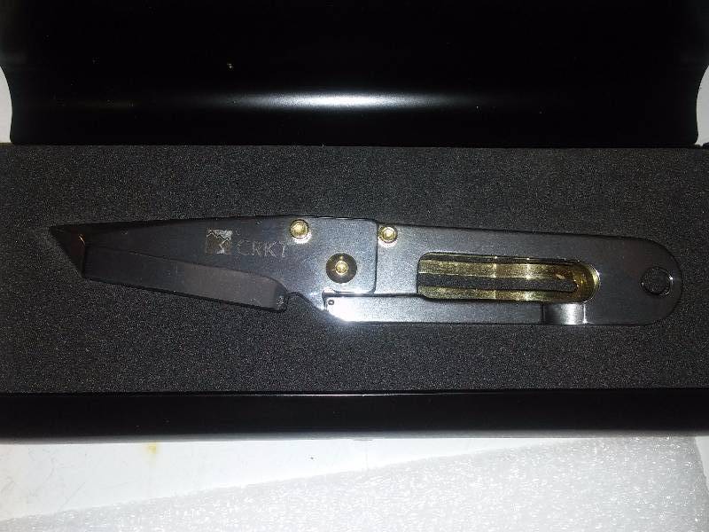 lot 9 image: Knife, New in Case, by Columbia Knife and Tool Co.