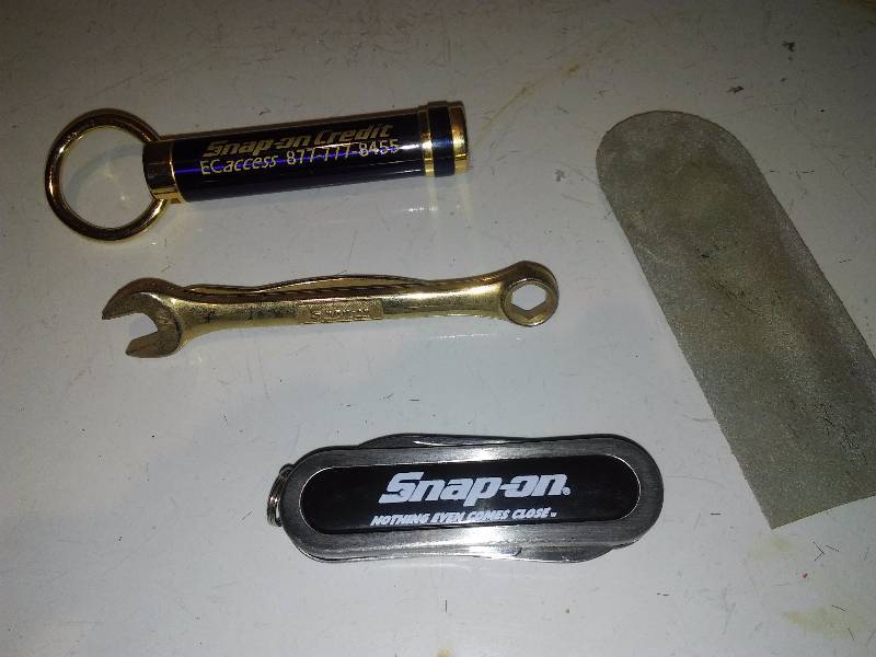 lot 53 image: Snap-on Man Set