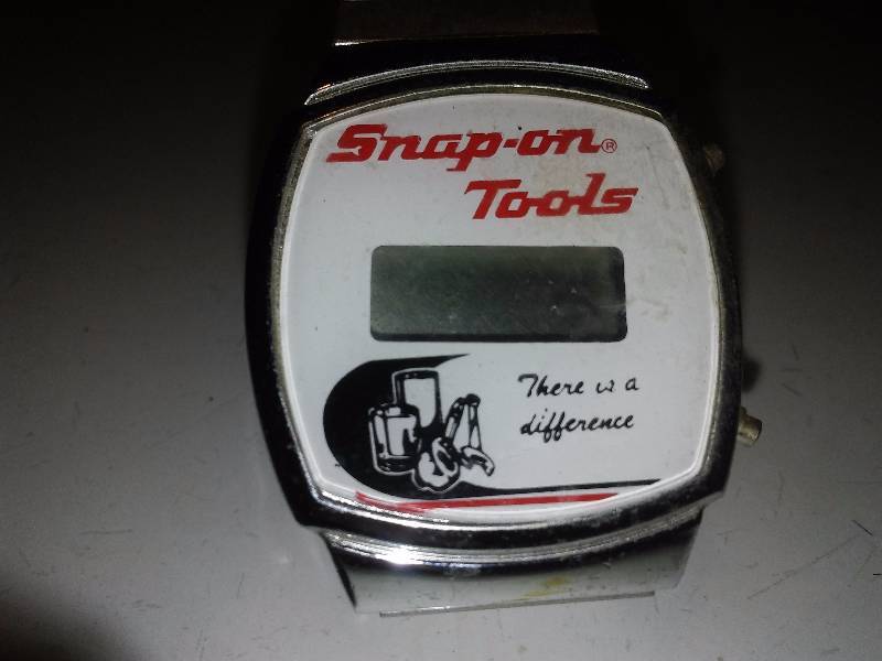 lot 59 image: Vintage 70s Snap-on Tools wrist watch.