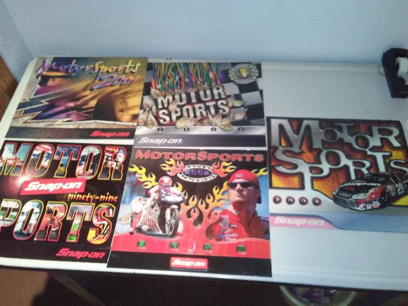 lot 73 image: Motorsport Calendar Snap-on