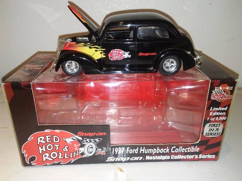 lot 96 image: Racing Champions Snap-on 1937 Ford Humpback Collectible