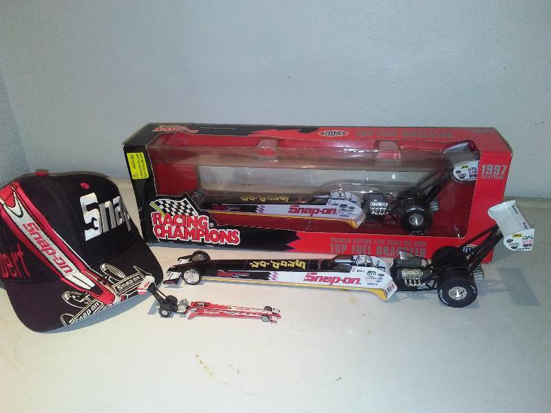 lot 120 image: 2 Racing Champions NHRA, Doug Herbert, Snap-on