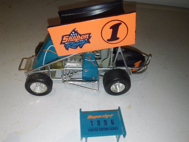 lot 123 image: Snap-on Sprint Car Racing 1996