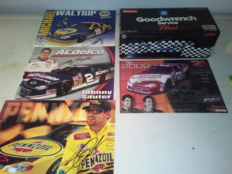lot 128 image: 4 Autographs from NASCAR Drivers,