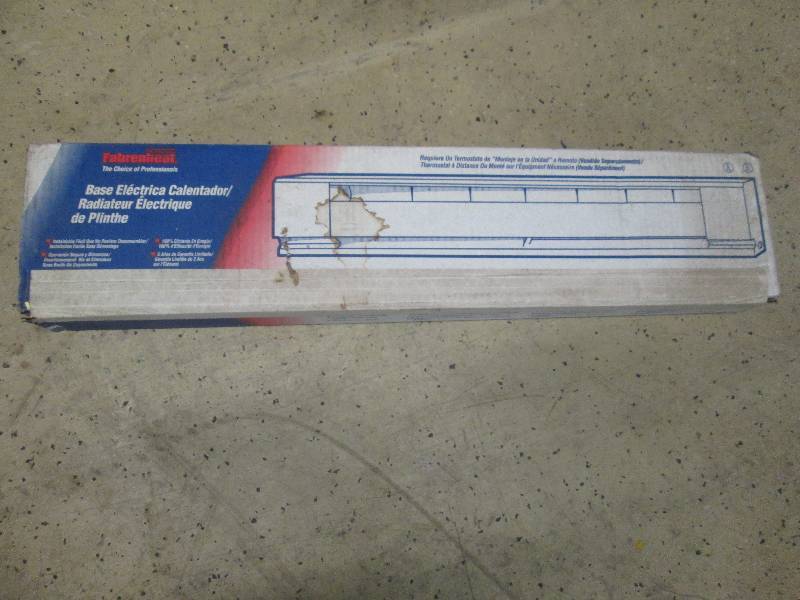 lot 21 image: Farenheat Baseboard Radiator...