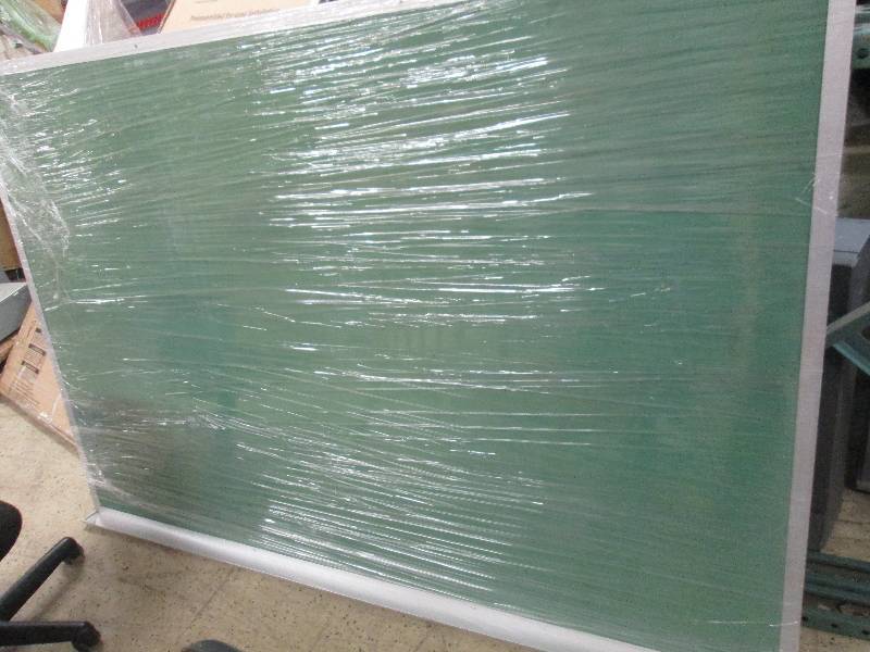 lot 43 image: 6x4 ft Green Chalk Board...