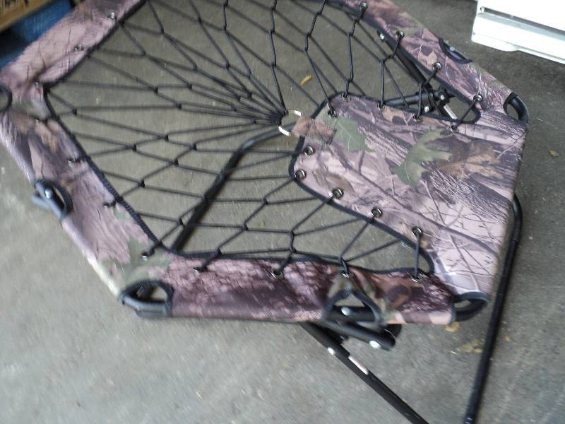 lot 354 image: camouflage bungee chair...