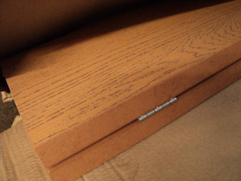 lot 366 image: set of closet doors 4 feet wide...