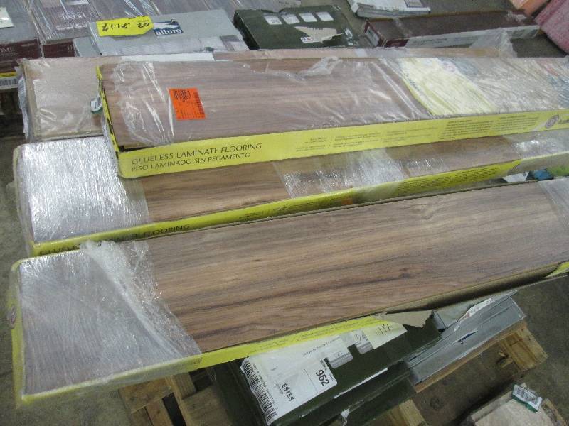 lot 138 image: 2 Cases Traffic Master Lakeshore Pe...