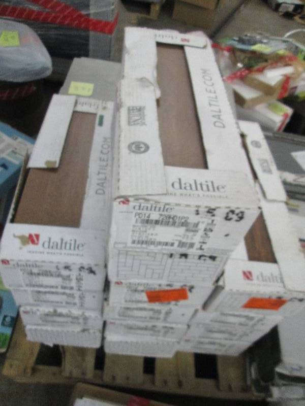 lot 148 image: 10 Cases Daltile Parkwood Cherry 7 ...