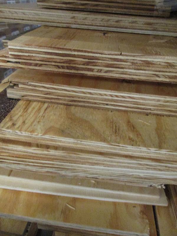 lot 186 image: Lot of Assorted 8 ft Plywood Pieces...