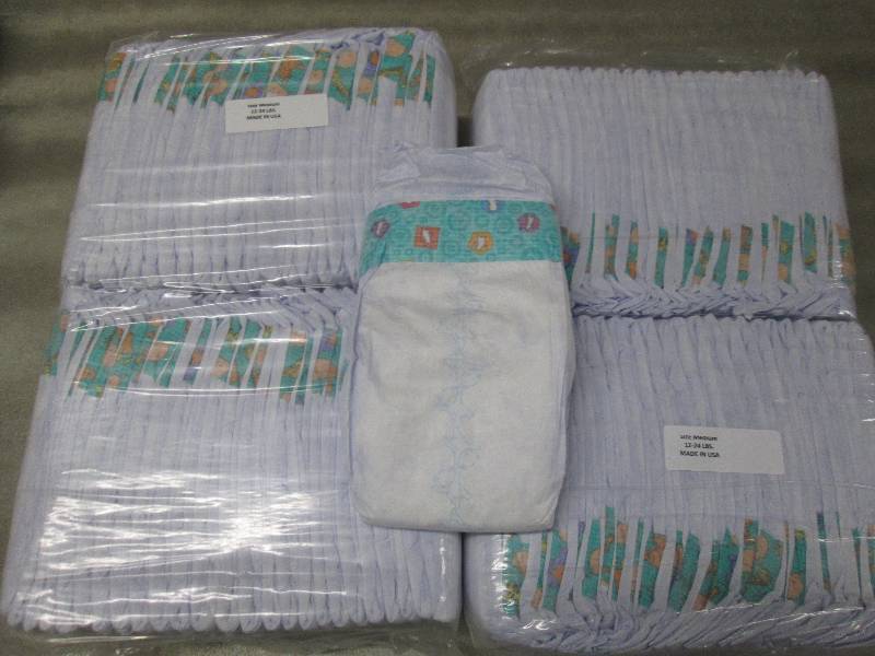lot 210 image: 2 Packs of 50 each Disposable Diape...
