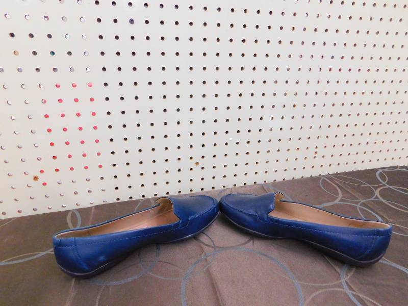 Jeyden Navy SIZE 7, MSRP $39.49