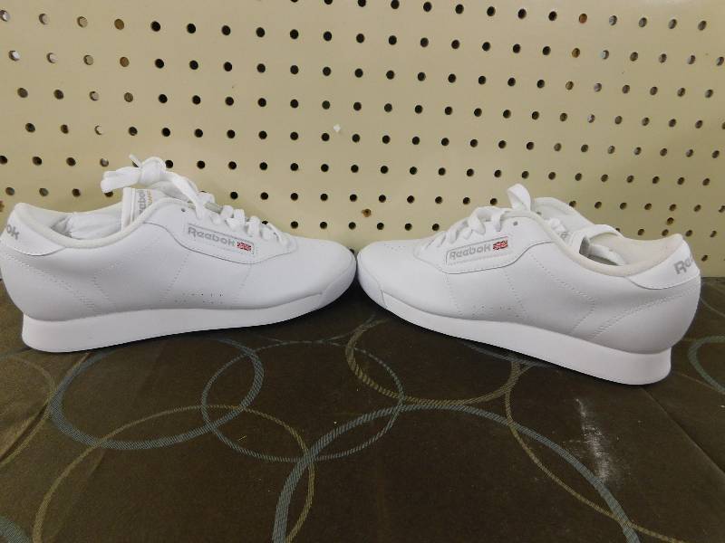 Womens Reebok Classic Princess Shoe- Size 5.5