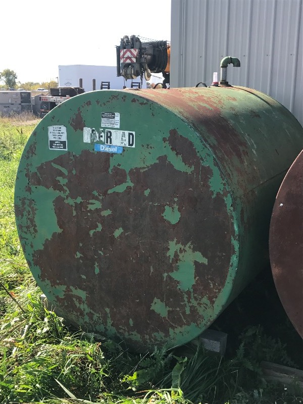 Commercial 1000-Gallon Fuel Tank