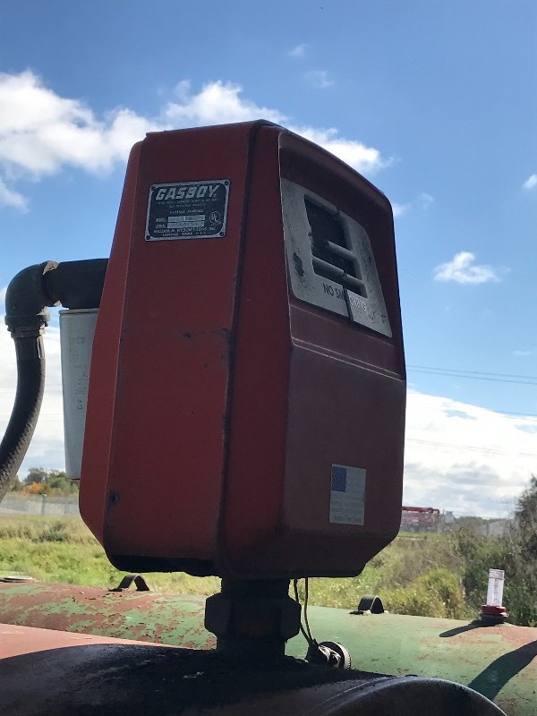 Commercial 1000-Gallon Fuel Tank