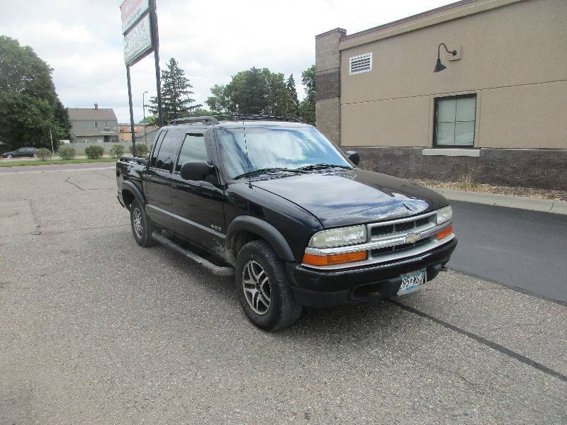 lot 4 image: Chevy S10