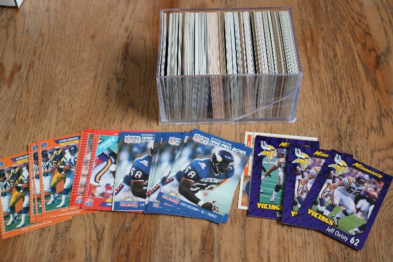 lot 99 image: Minnesota Vikings cards...