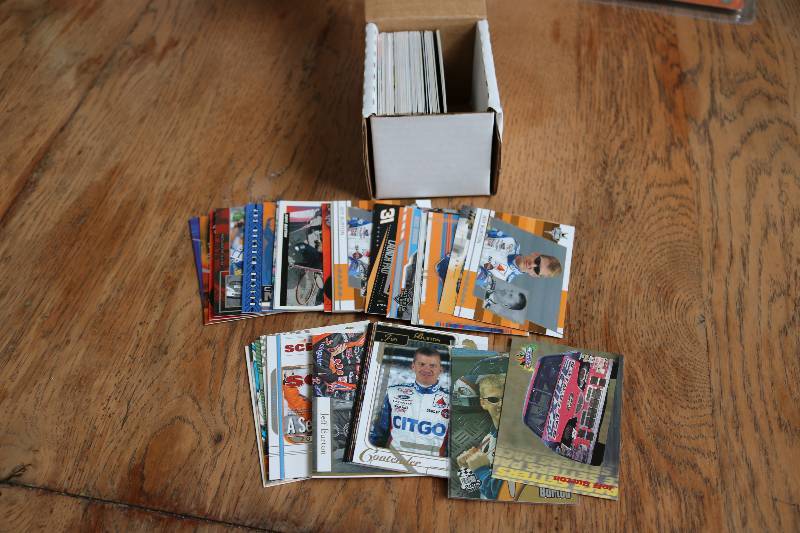 lot 35 image: 100 Jeff Burton cards...