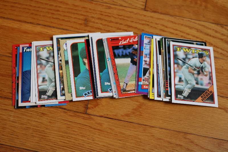 lot 20 image: 50 Kent Hrbek cards...