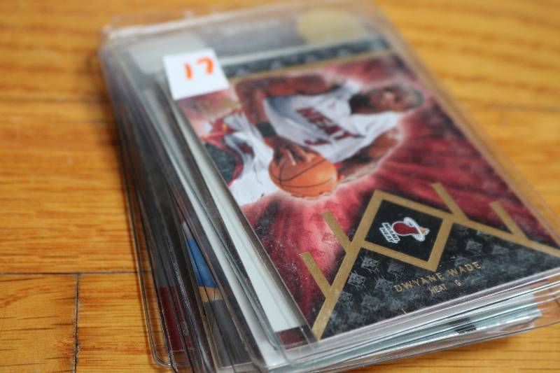 lot 17 image: 10 Dwyane Wade cards...