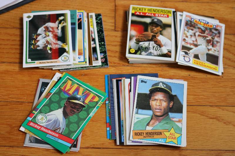 lot 10 image: 75 Rickey Henderson cards...
