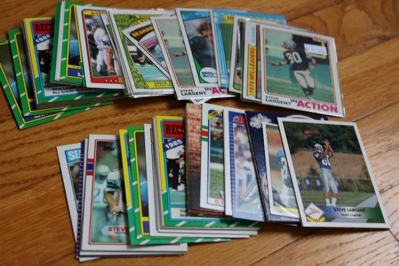 lot 55 image: 75 Steve Largent cards...
