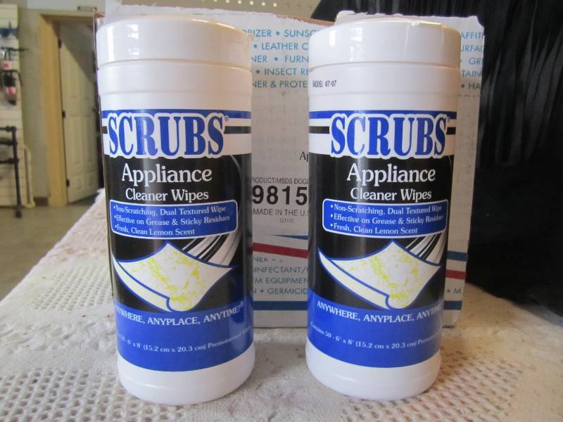 lot 30 image: Case of 6 Scrubs Appliance Cleaner ...