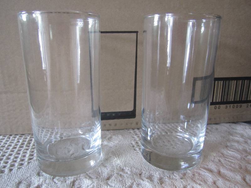 lot 64 image: Case of 36 Libbey 15.5 oz Coolers G...