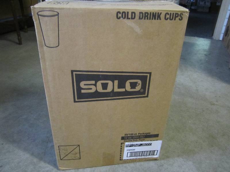 lot 66 image: Case of 2000 Solo 12 oz Cold Drink ...