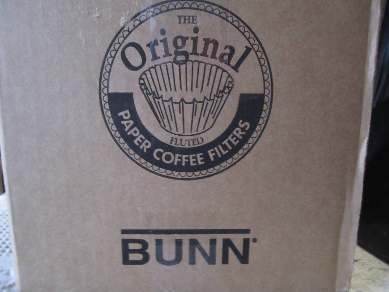 lot 84 image: Case of 500 Bunn Filters About 5 a...