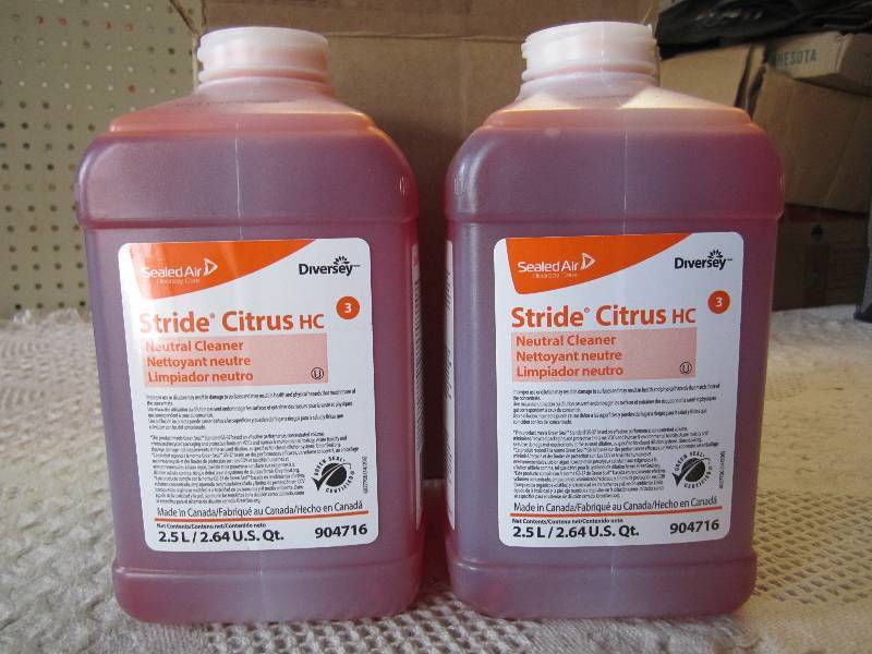 lot 103 image: 2pk Sealed Air Stride Citrus Neutra...
