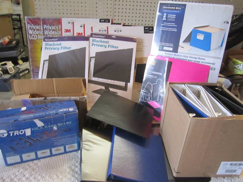 lot 111 image: Lot of Misc Monitor Privacy Filters...