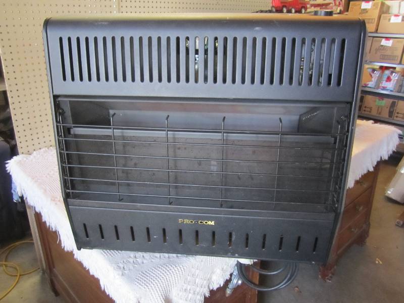 lot 148 image: Pro-Com Gas Stove Model MD300TGA Na...